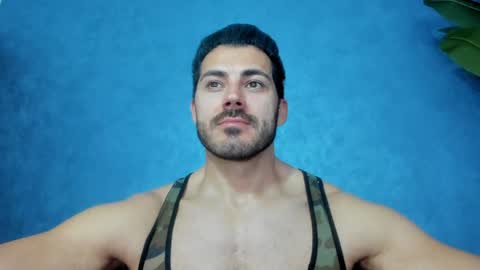 Snapshot of muscularmaster chatting on May 5, 2026, 10:07 pm muscularmaster onlyfans online show from May 5, 2026, 10:07 pm