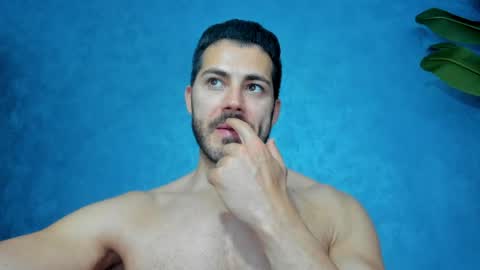 Snapshot of muscularmaster chatting on May 26, 2026, 9:33 pm muscularmaster onlyfans online show from May 26, 2026, 9:33 pm