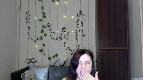 Snapshot of muse_kity_jeneva chatting on April 28, 2026, 6:35 pm Jeneva online show from April 28, 2026, 6:35 pm