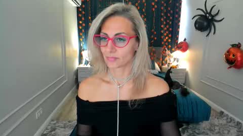 Diana online show from October 10, 2025, 11:31 am