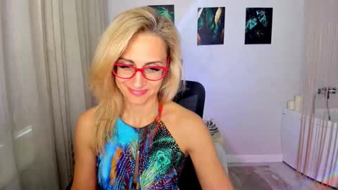 Snapshot of museofstage chatting on March 18, 2026, 11:57 am Diana online show from March 18, 2026, 11:57 am