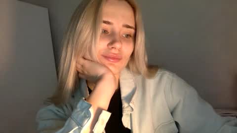 musescorner online show from December 19, 2025, 3:30 pm