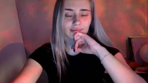 musescorner online show from April 3, 2026, 6:50 pm