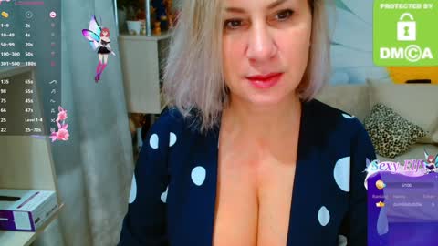 Snapshot of music_fairy chatting on December 29, 2024, 9:17 am Lana online show from December 29, 2024, 9:17 am