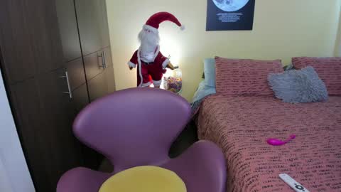 Snapshot of musicayluna chatting on December 31, 2024, 3:01 am VALENTINA Luna online show from December 31, 2024, 3:01 am