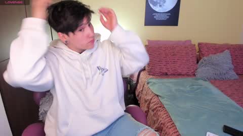 Snapshot of musicayluna chatting on January 24, 2025, 9:39 am VALENTINA Luna online show from January 24, 2025, 9:39 am