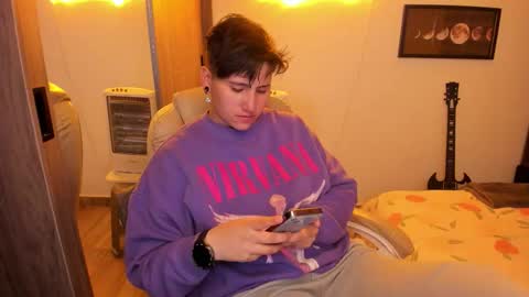 Snapshot of musicayluna chatting on October 17, 2025, 2:37 am VALENTINA Luna online show from October 17, 2025, 2:37 am