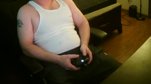 mustenjoyhead79 online show from October 28, 2025, 8:00 pm