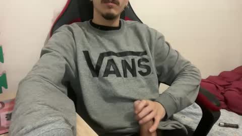 Snapshot of muupp69 chatting on December 24, 2024, 12:11 am muupp69 online show from December 24, 2024, 12:11 am