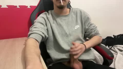 Snapshot of muupp69 chatting on January 13, 2025, 3:36 pm muupp69 online show from January 13, 2025, 3:36 pm