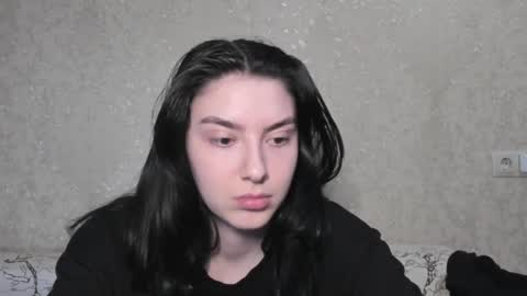 Snapshot of muuur_love chatting on April 17, 2026, 4:10 pm cute couple online show from April 17, 2026, 4:10 pm