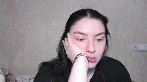 Snapshot of muuur_love chatting on April 18, 2026, 2:43 pm cute couple online show from April 18, 2026, 2:43 pm
