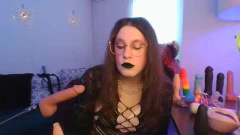 Mx Charlotte online show from April 7, 2026, 8:42 pm