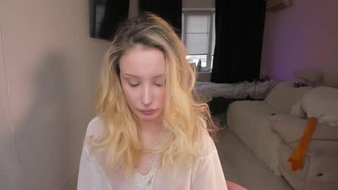 Diana online show from March 5, 2025, 1:50 pm