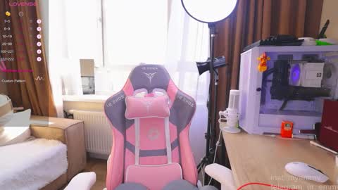 Emmy online show from February 28, 2026, 9:21 am