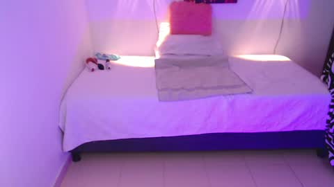 My Sweety Bom online show from April 17, 2026, 1:03 pm