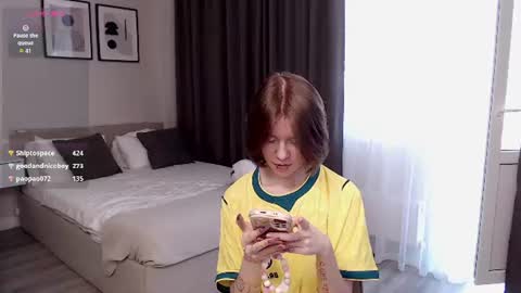 Lana online show from July 9, 2026, 11:03 am
