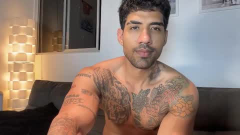 Myke esthetic online show from March 19, 2026, 2:59 am