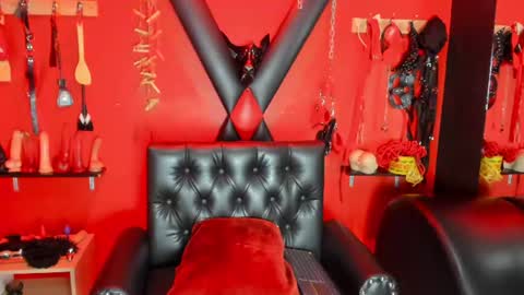 Snapshot of mylu_morgan chatting on July 17, 2026, 8:24 pm Mylu Morgan online show from July 17, 2026, 8:24 pm
