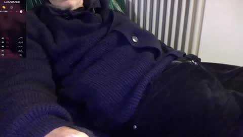 Bi sexy guy lovense hush is on private is open or password show tip if you like. online show from December 30, 2024, 3:57 pm