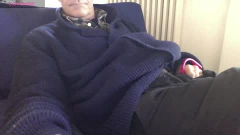 Bi sexy guy lovense hush is on private is open or password show tip if you like. online show from March 2, 2025, 2:54 pm