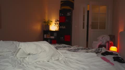 Snapshot of mynaughtynights chatting on January 6, 2025, 4:23 pm Sima online show from January 6, 2025, 4:23 pm