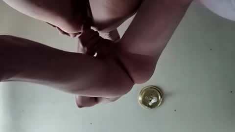 myoxlonger online show from April 28, 2026, 2:11 pm