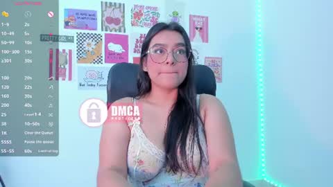 Bella online show from June 14, 2026, 10:23 pm