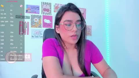 Bella online show from June 20, 2026, 2:58 am