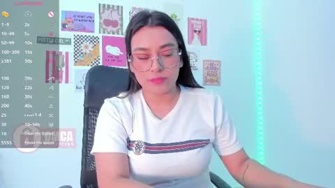Bella online show from June 20, 2026, 9:17 pm