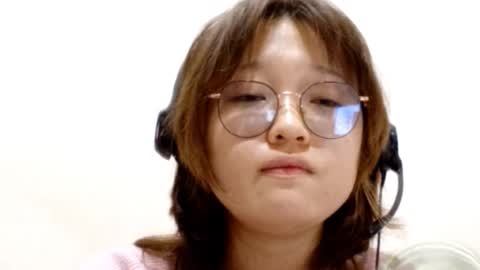 Snapshot of myriamannabel chatting on October 18, 2025, 5:14 pm Chloe online show from October 18, 2025, 5:14 pm