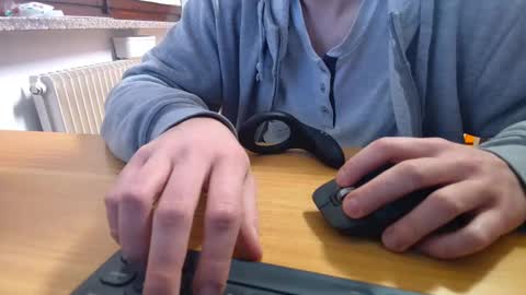 Snapshot of mysecr3tsins chatting on December 18, 2024, 5:00 pm Ben online show from December 18, 2024, 5:00 pm