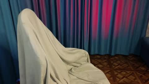 Snapshot of myshkek chatting on February 12, 2025, 11:51 am Mickey online show from February 12, 2025, 11:51 am