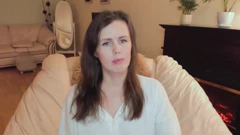 mysophiee online show from March 3, 2026, 9:42 pm