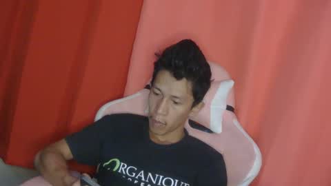 mysterious_man15 online show from March 6, 2025, 9:58 am