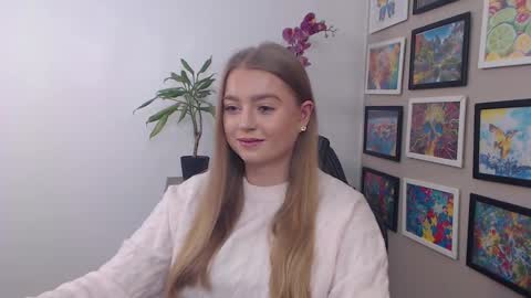 Snapshot of mysteryericax chatting on December 28, 2024, 8:37 am Erica online show from December 28, 2024, 8:37 am