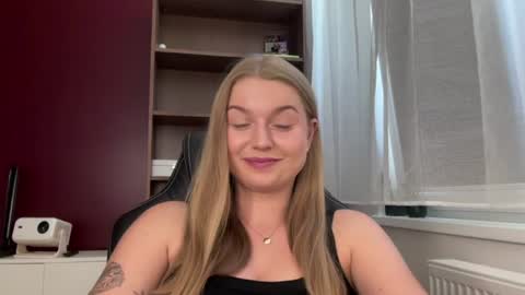 Erica online show from July 16, 2026, 12:33 pm