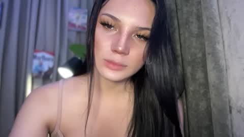 UR GIRL NEXTDOOR online show from April 7, 2026, 8:48 am