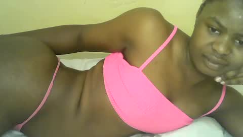 mystic_linna online show from June 12, 2026, 6:01 am
