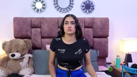 Snapshot of mysticliah chatting on November 10, 2025, 12:04 pm mysticliah online show from November 10, 2025, 12:04 pm