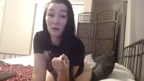 Snapshot of mysticmuse94 chatting on December 27, 2024, 4:36 am MysticMuse online show from December 27, 2024, 4:36 am