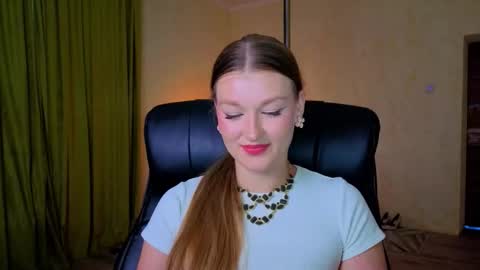 mysticvenus_ online show from March 4, 2026, 3:29 pm