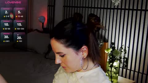 Angeline online show from May 21, 2026, 8:27 pm