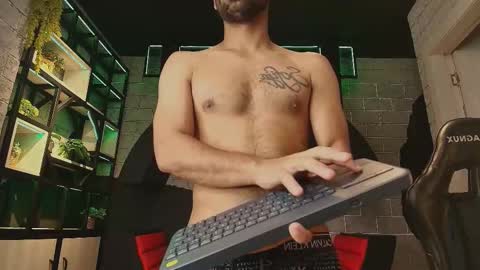 mystrongsubmissive online show from November 13, 2025, 11:09 am