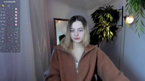 Eva  online show from February 13, 2025, 3:39 am