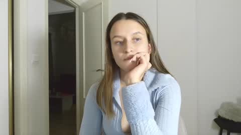 Eva online show from December 3, 2024, 8:28 pm