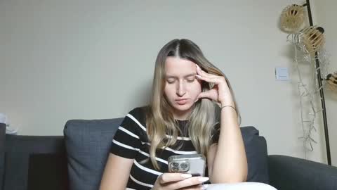 Eva online show from December 14, 2024, 7:03 pm