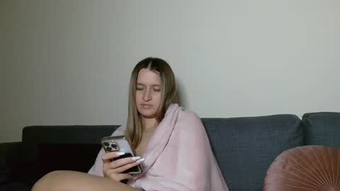 Eva online show from December 23, 2024, 10:01 pm