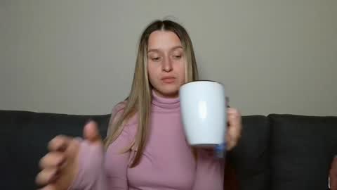 Eva online show from January 15, 2025, 7:55 pm