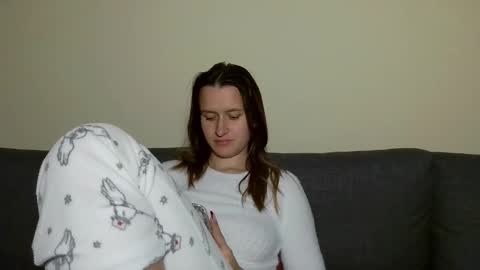 Eva online show from February 3, 2025, 8:03 pm